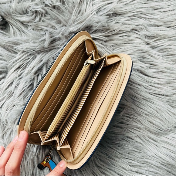 Dog lovers zip around wallet - Picture 8 of 9